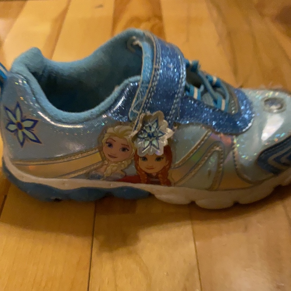 Disney Frozen light up sneakers with Velcro